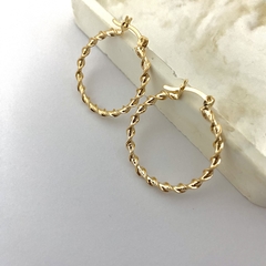 Argola Trançada Banhado a Ouro 18k - comprar online