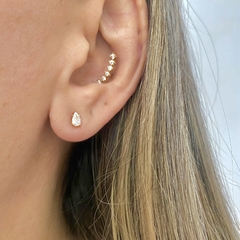 BRINCO GOTA DE ZIRCONIA BRANCA (p) BANHADO A OURO 18K