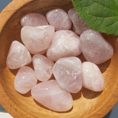 Cuarzo rosa rolado