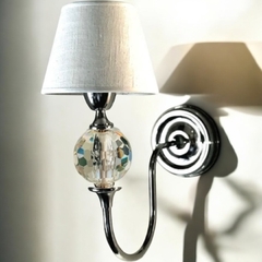 APLIQUE DE PARED STRAUSS CON ESFERA DE CRISTAL