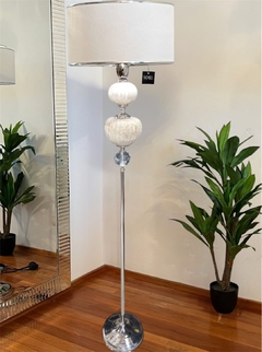 LÁMPARA DE PIE LEGRAND COMBINADA NATURAL Y PERLA CON CRISTAL