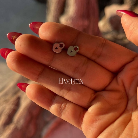 Arete candado plata de acero inoxidable