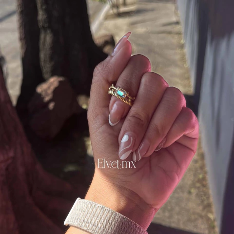 Anillo con zirconia - comprar en línea