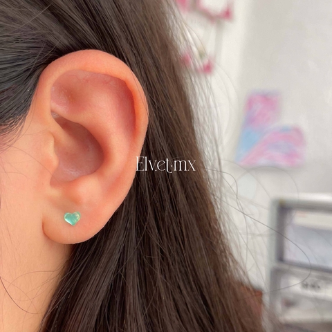Aretes corazón verde mini - comprar en línea