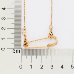Gargantilha Rommanel Corrente Elo Cadeado Diamantado Fio 0,30 Mm Com Pingente Alfinete.Med. 45 Cm