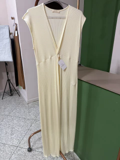 Saída vestido longo amarelo manteiga de manguinha