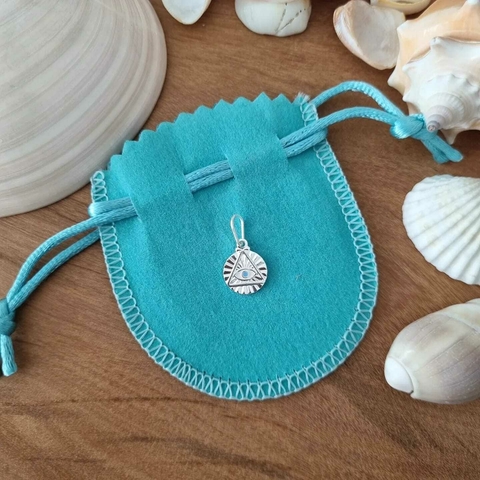 Olho Grego no Triângulo