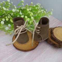 Sapato para boneca - bota coturno para boneca na cor caramelo - boneca de pano. - comprar online