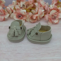 Sapato de boneca - mocassim em couro verde - sapato para boneca - brincar de boneca - boneca troca de roupa - comprar online