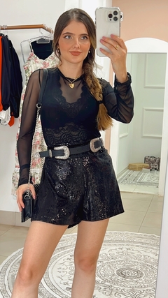 SHORT BRICIA na internet
