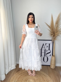 Vestido Midi com Mangas e Tule Bordado - Eloá
