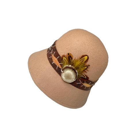 Sombrero YALA . cloché