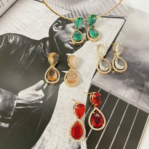 Brinco Gota Dupla Cravejado