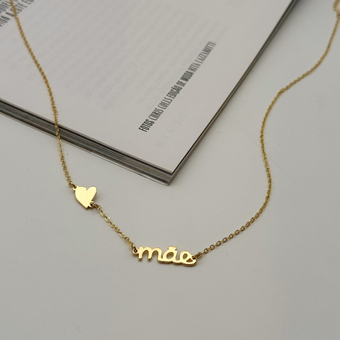 Colar Mãe com Pingente de Coração