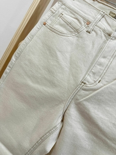 Mom crudo - comprar online