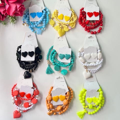 5 KITS - 1 mix pulseiras + 1 brinco coração