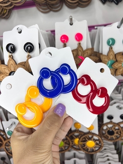 Kit C/ 12 pares de brincos argola resina sortidas na internet