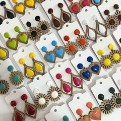 Kit 10 pares Brincos Mdf médio com resina sortidos - Império Pink