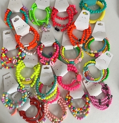 Kit C/ 12 Mix pulseiras miçangas sortidas - Império Pink