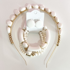 kit 1 mix pulseiras, 1 botão maior, 1 tiara Luxo - loja online