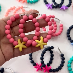 4 pares de brincos argola miçangas com estrela sortidos