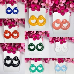 Kit com 24 pares brincos argola de resina sortida - loja online