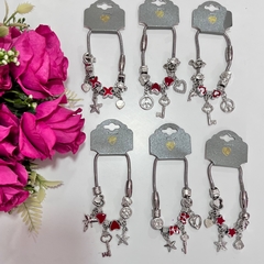 Pulseira berloques prateada estilo feminina sortidas