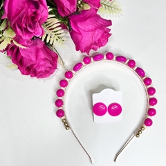 kit 1 tiara luxo + 1 botão resina 2cm na internet