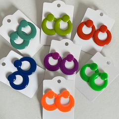Kit C/ 12 pares de brincos argola resina sortidas