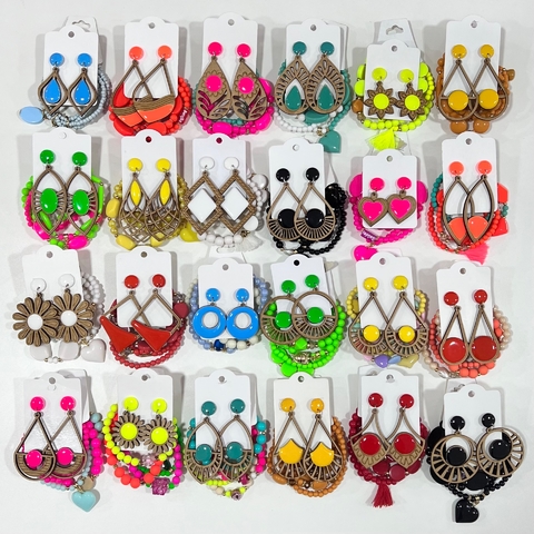 Kit 1 mix pulseiras miçangas + 1 brinco MDF