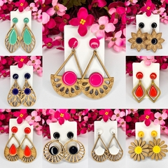 Kit com 20 pares de brincos mdf sortidos na internet