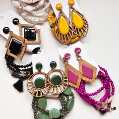 5 kits 1 Mix Pulseiras + 1 Brinco mdf sortidos