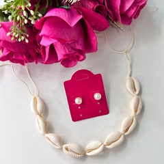 Kit 1 choker buzios cor natural + 1 brinco pérola feminino