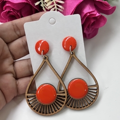 Brinco de Mdf com resina feminimo sortidos - comprar online