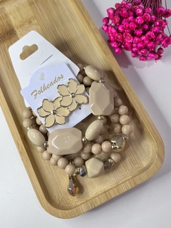 Imagem do 1 mix pulseiras miçangas e 1 brinco esmaltado folheado sortidos