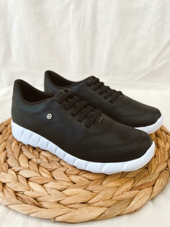 Zapatilla BERTA piccadilly