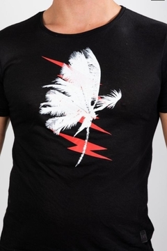REMERA PALM NEGRA - RE0099