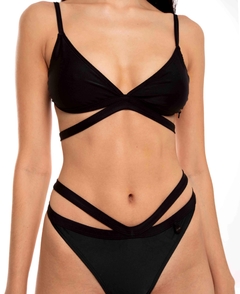 TRIANGULO KYLIE BLACK - CLAN MAYORISTA