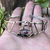 Pulsera Brazalete Triqueta con Piedra Zirconia Cúbica - Amarrarte