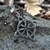 Dije Nudo de Bruja Ornamentado - comprar online
