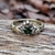 Anillo Claddagh Alpaca/Bronce con Corazón Zirconia Cúbica