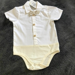 Conjunto body camisa social + bermuda + suspensório