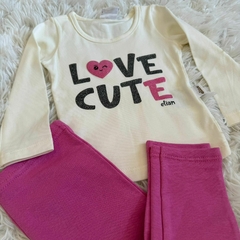 Blusa manga longa com estampa frontal e aplicação de glitter na internet