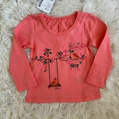 Blusa manga longa com estampa frontal