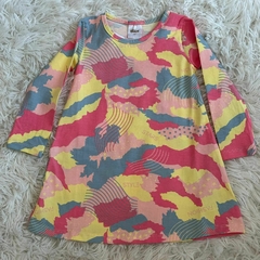 Vestido manga longa com estampa rotativa na internet