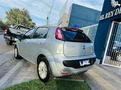 FIAT PUNTO 1.4 ATTRACTIVE L/16 UCONNECT 2016 - tienda online