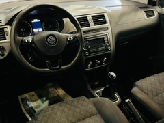 VOLKSWAGEN SURAN 1.6 TRENDLINE L/15 2017 - EL REY DEL AUTOMOTOR