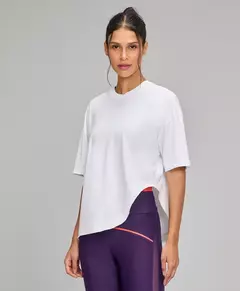 T-shirt Assimétrica AG - comprar online