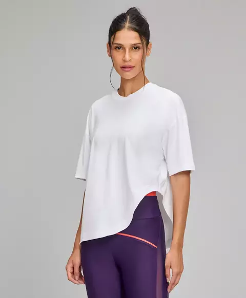 T-shirt Assimétrica AG - comprar online