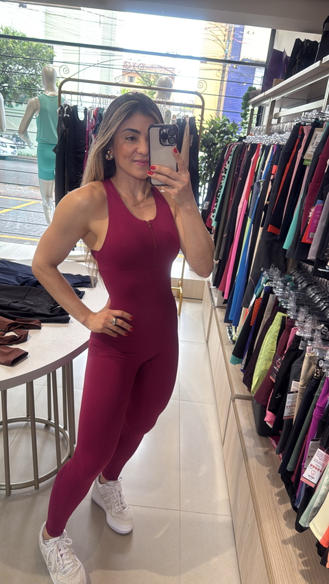 Macacão Brenda - Bordo - comprar online